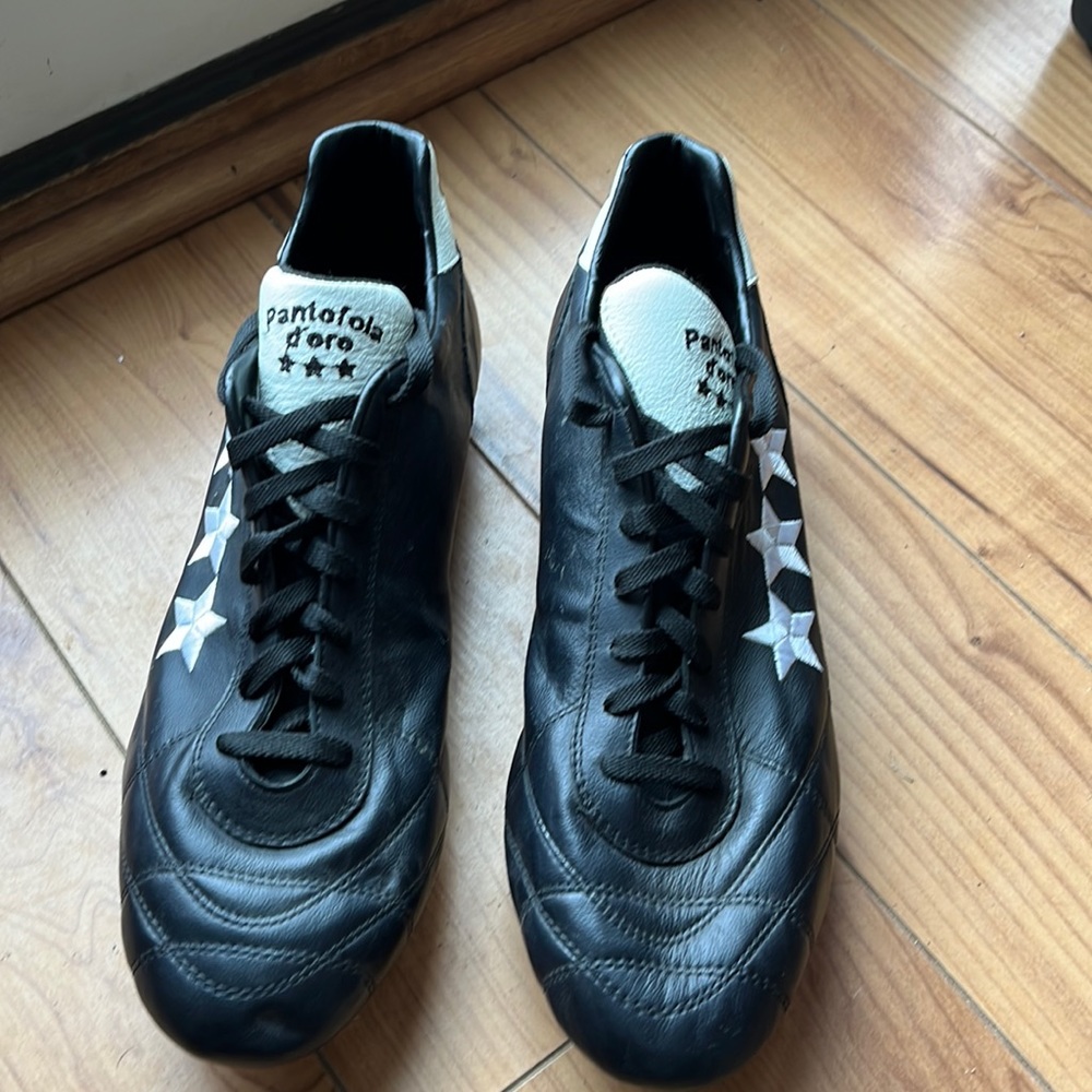 Pantofola d’oro Italian football/soccer cleat